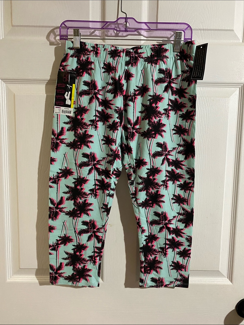 Juniors Palm Tree Print Capri Pajama Pants - Mint & Pink